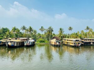 houseboat in kerala