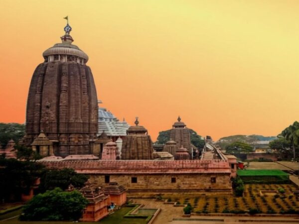 Best Puri Tour Packages | Jagannath Temple & Konark Trips