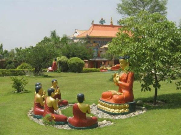 Buddhist Circuit Tour Package: 8 Days Bodhgaya, Lumbini, Varanasi Trip
